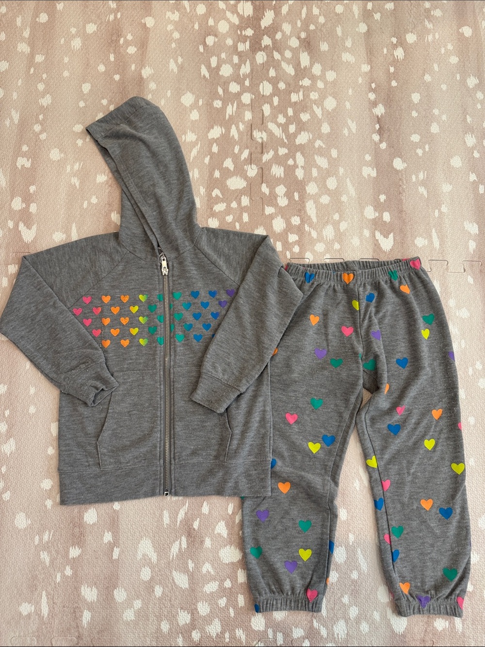 Chaser Girls Size 5 Rainbow Hearts Hoodie & Jogger Set Gray